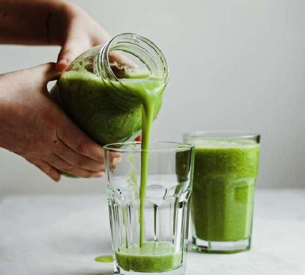 radish-leaves-juice.jpg