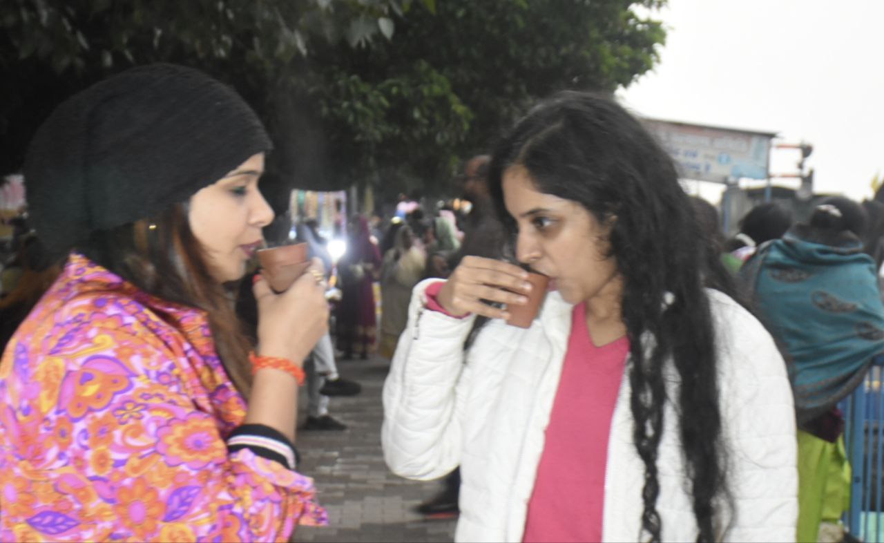 शहर में बढ़ रहे चाय के शौकीन, 60 से ज्यादा स्टार्टअप, सुलेमानी, तूफानी, जाफरानी चाय