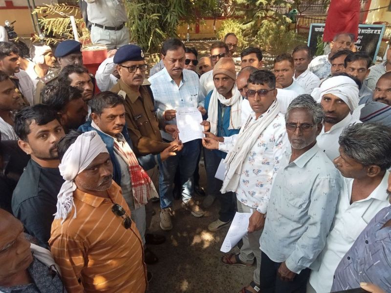 Police detained National Labor Federation officials