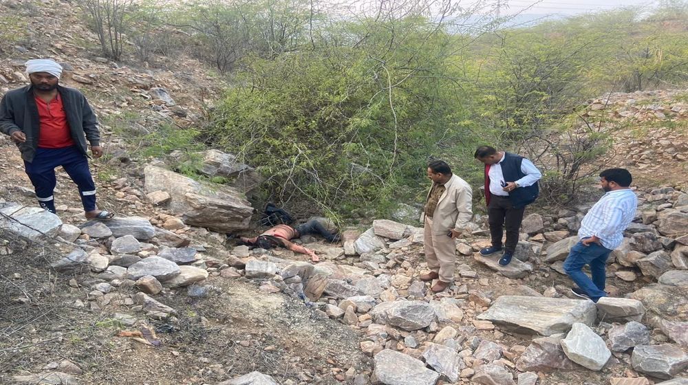 काजीपुरा गांव की पहाड़ी में मिली युवक की लाश