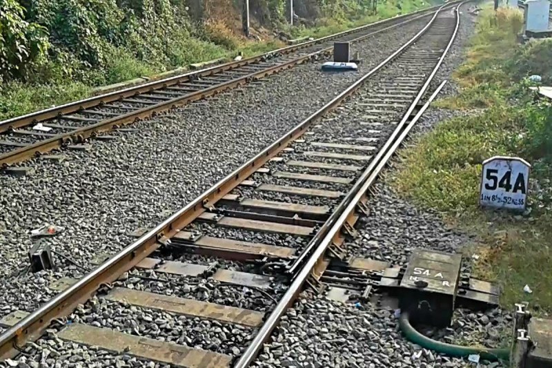 railway_track.jpg