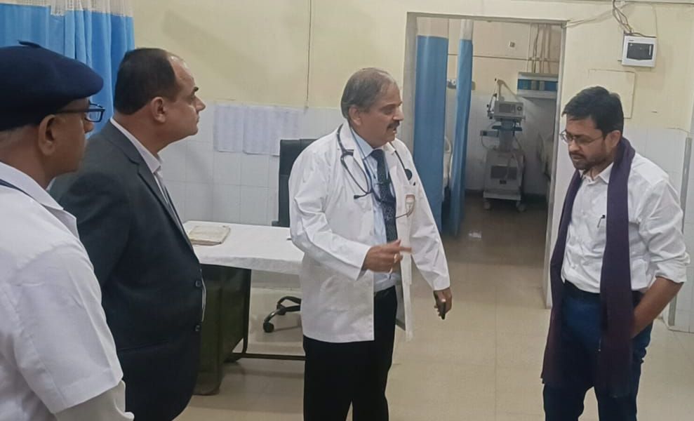 चिकित्सा संस्थानों में लापरवाही बर्दाश्त नहीं