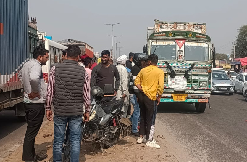 chomu_road_accident.jpg