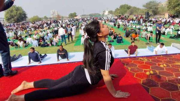 surya_namaskar_9.jpg