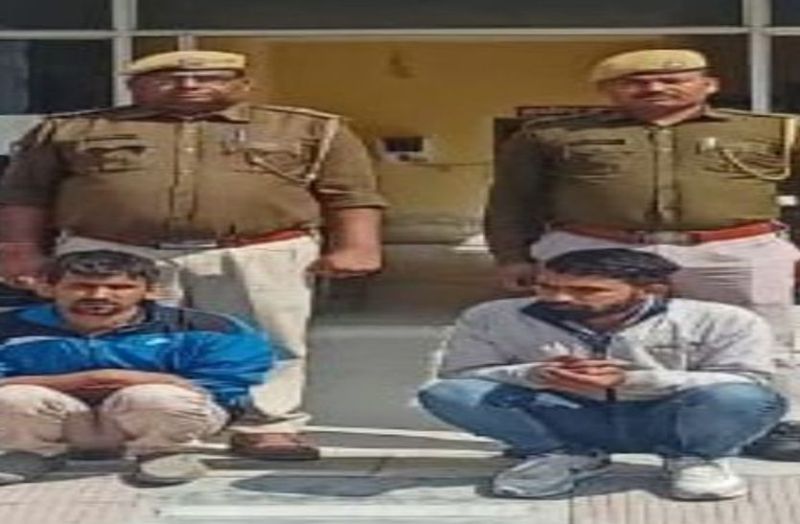 मोटरसाइकिल पर डोडा पोस्त ला रहे दो भाइयों को पकड़ा