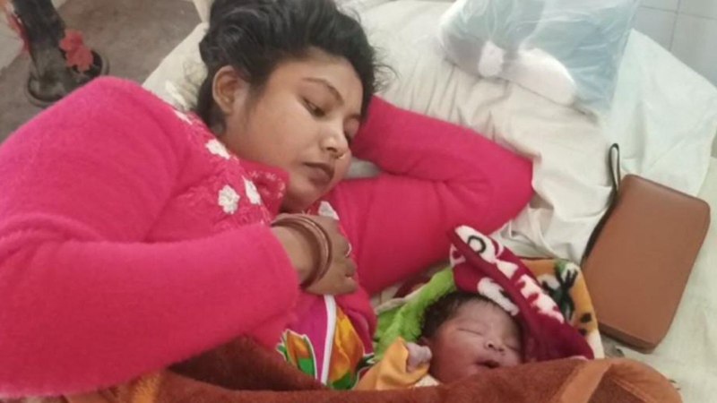 पुलिस भर्ती परीक्षा देने आई महिला को हुई प्रसव पीड़ा, बेटी ने लिया जन्म