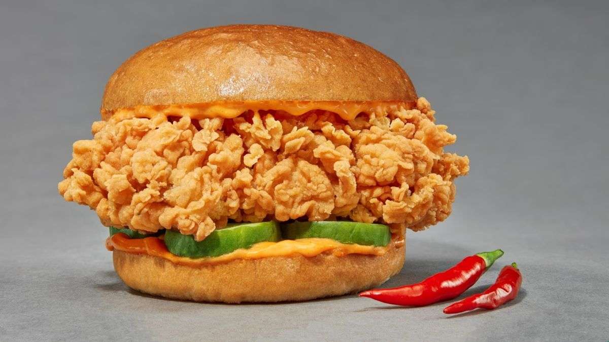 popeyes famous chicken sandwich