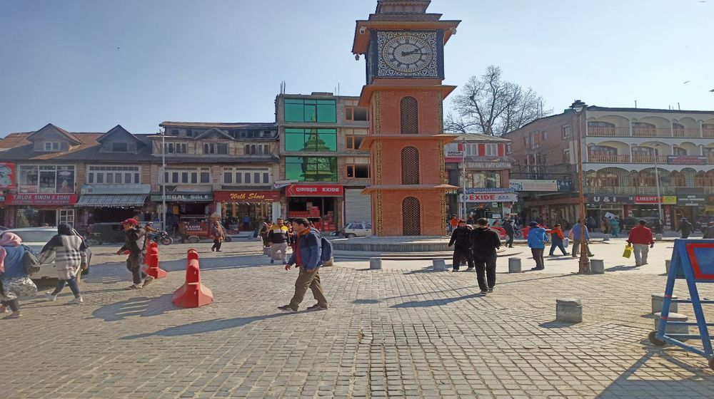 जम्मू-कश्मीर : क्षेत्रीय दलों के इर्द-गिर्द घूमती रही सियासत, अब विधानसभा चुनाव का इंतजार