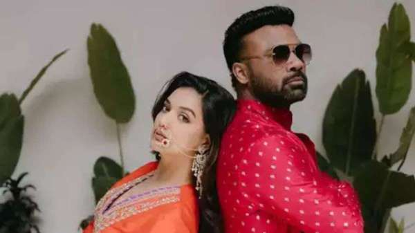 divya_agarwal_wedding_honeymoon