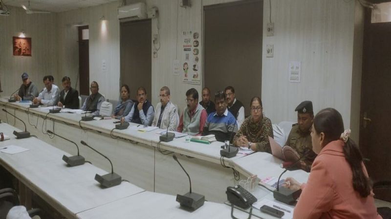 अस्पताल का पार्किंग ठेका करें निरस्त