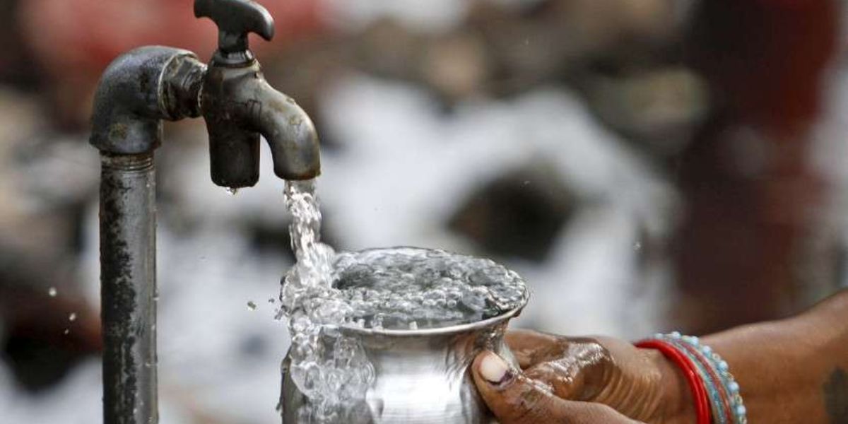 हर्रई, तामिया और जुन्नारदेव के गांवों में पानी की कीमत,शहर में घरेलू टंकी और
खुले नलों से साफ पानी बर्बाद