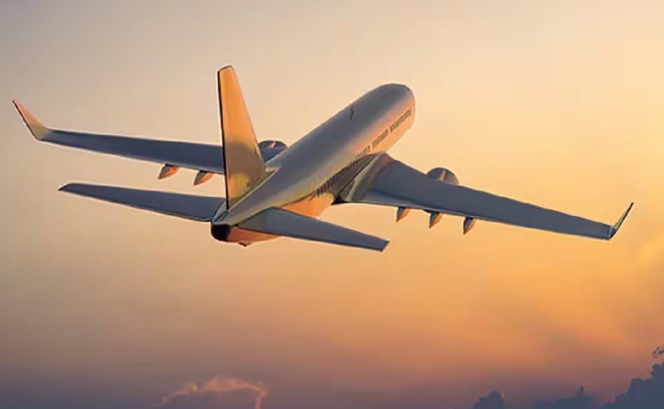 उड़ानें समेटने की तैयारी में इंडिगो, जबलपुर- मुंबई उड़ान को शेड्यूल से हटाया
