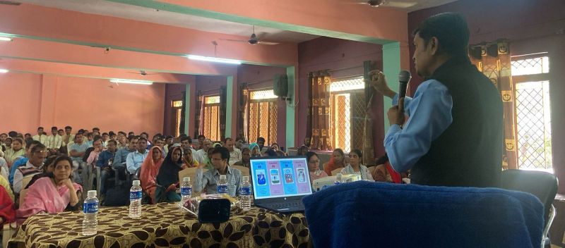 जिस तरह दशहरा, दिवाली और होली मनाते हैं, उसी तरह परीक्षा का उत्सव मनाएं