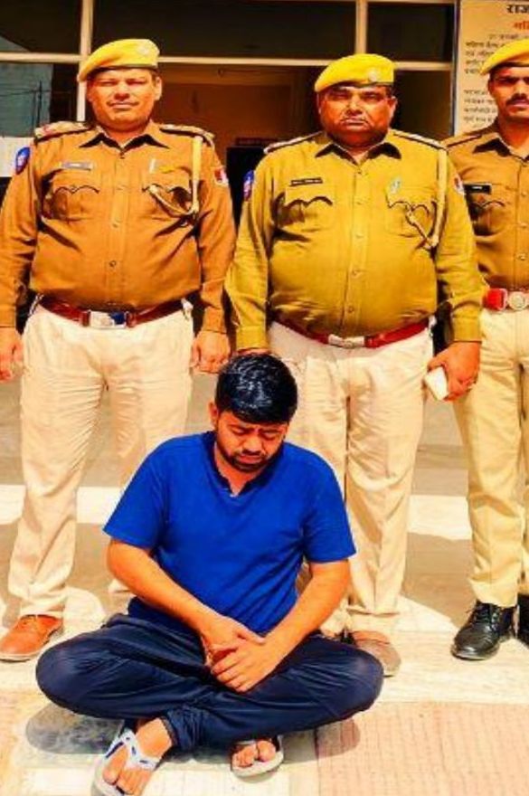दबंगई अंदाज में टोकने व दस्तावेज मांगने पर लुटेरे होने के अंदेशे में भागने पर की थी हत्या