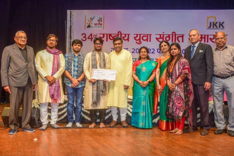 मोइन को मिला मिलाप कोठारी स्मृति अवॉर्ड