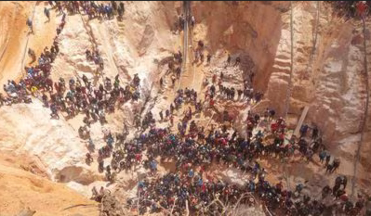 venezuela_gold_mine_collapse.jpg