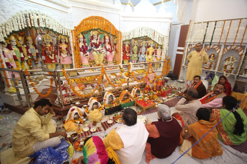 देश का पहला मंदिर जहां परिवार सहित विराजे भगवान चित्रगुप्त