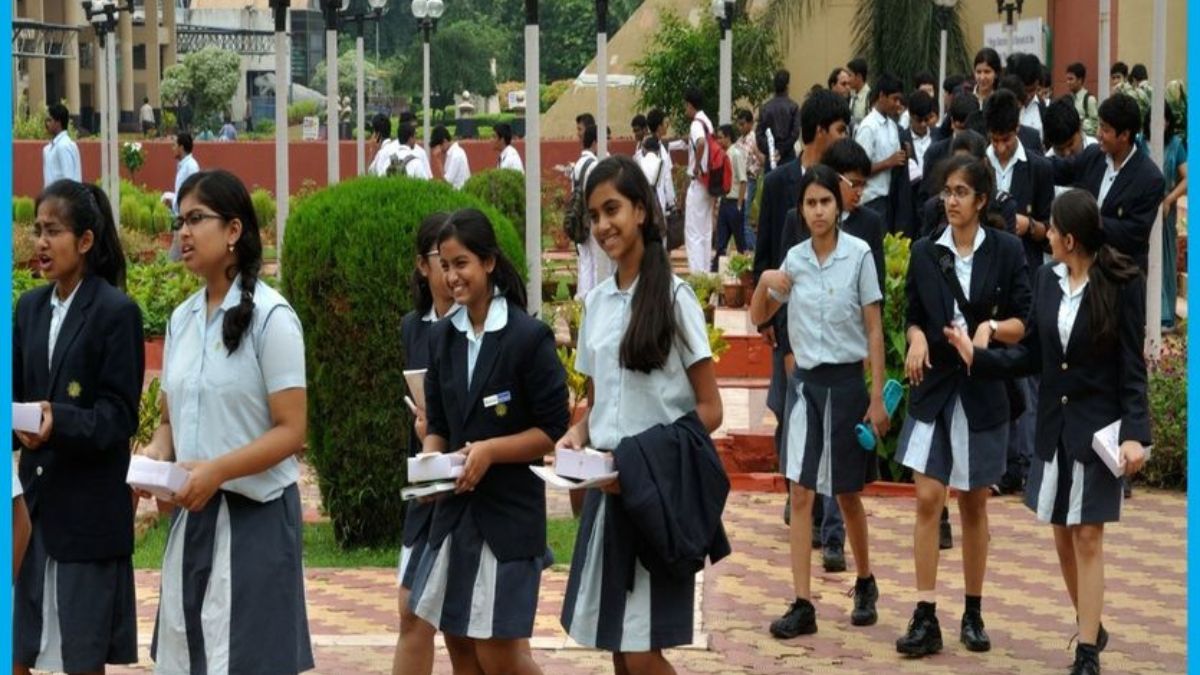 पोर्टल पर 157 निजी स्कूलों ने फीस वृद्धि की नहीं दी जानकारी, कार्रवाई की तैयारी