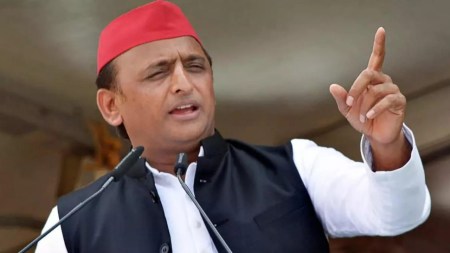 समाजवादी पार्टी के मुखिया अखिलेश यादव