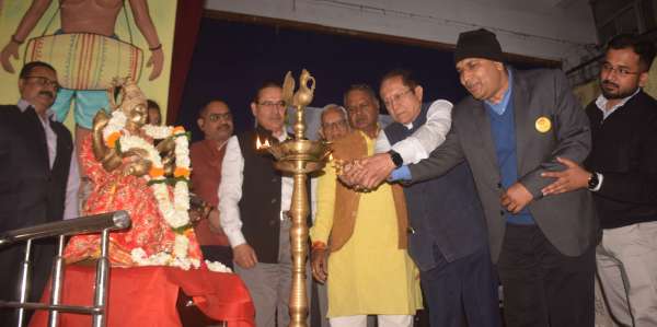 दिव्यॉगो ने दिखायी प्रतिभा