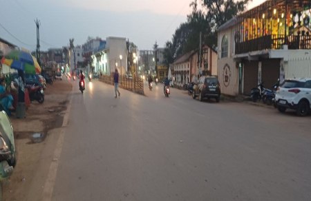 जगदलपुर में बन रही बेतरतीब विकास की योजना... जिस रोड पर पहले काम होना चाहिए उसे भूला दिया