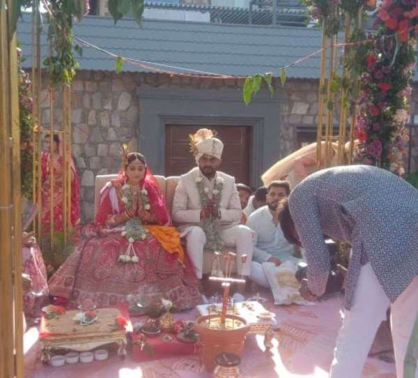 vaibhav_yadav_weds_shalini_1.jpg
