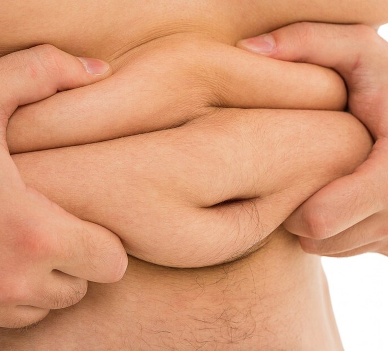 Belly Fat Linked to Lower Brainpower in Men at Risk of AlzheimerS