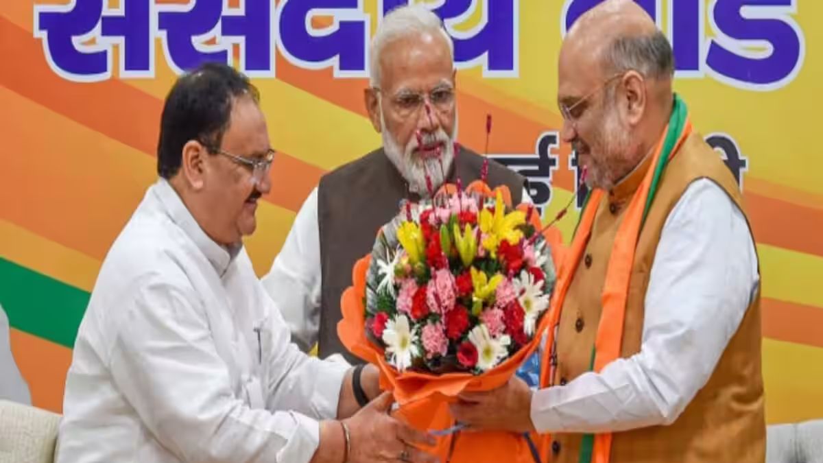 Shock for SP in UP and BJP in Karnataka BJP accused of kidnapping MLAs during Rajya Sabha elections