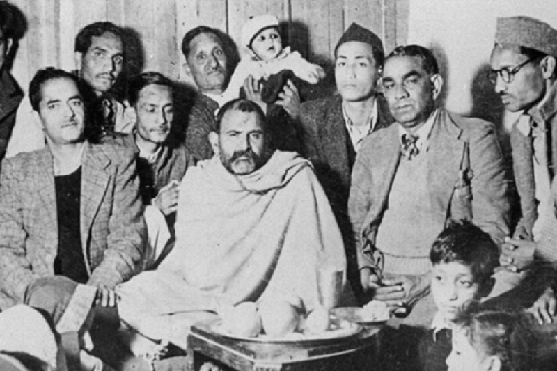 neem karoli baba image