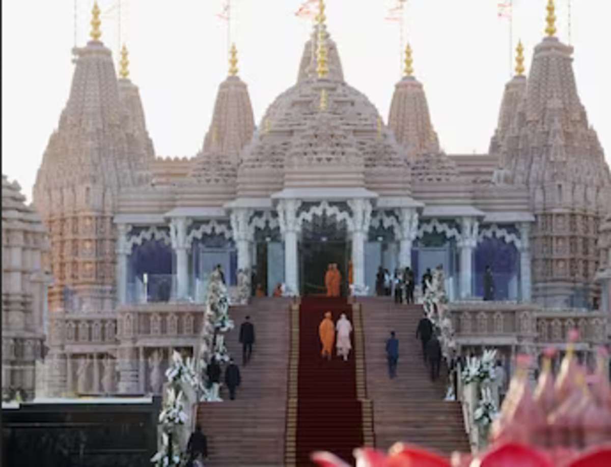 hindu_temple_in_abu_dhabi__.jpg