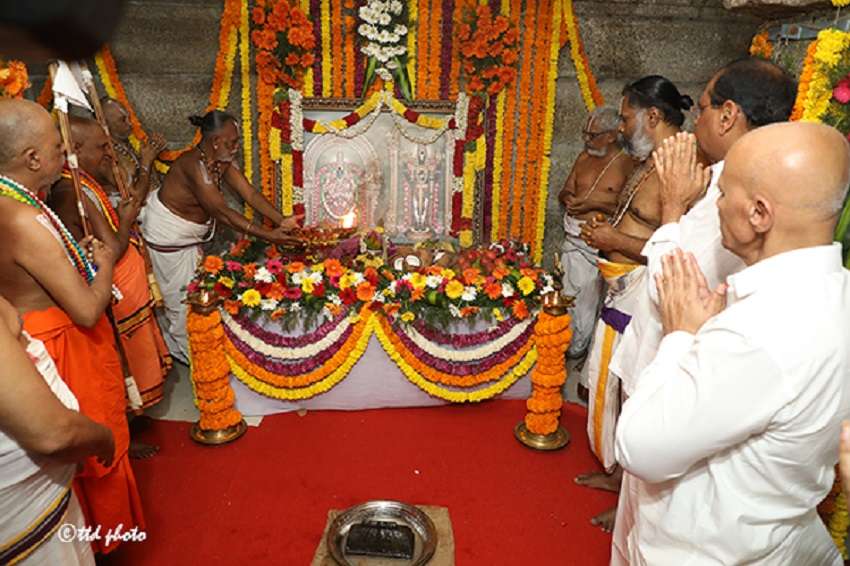 टीटीडी अध्यक्ष ने गोविंदराज स्वामी मंदिर में नित्यानंदनम का शुभारंभ किया