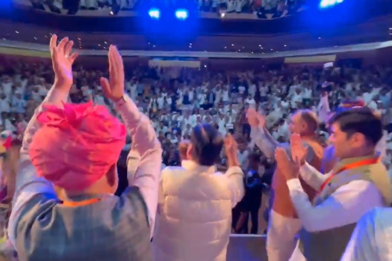 Congress BJP RLP leaders dance viral video in jaipur rajasthan