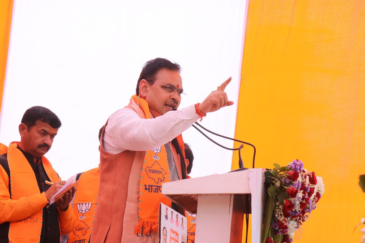 cm_bhajan_lal_in_action.jpg