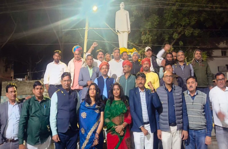 Kargil Mati Kalash: नीमकाथाना पहुंची कारगिल माटी कलश यात्रा,शहीदों के किए श्रद्धासुमन अर्पित