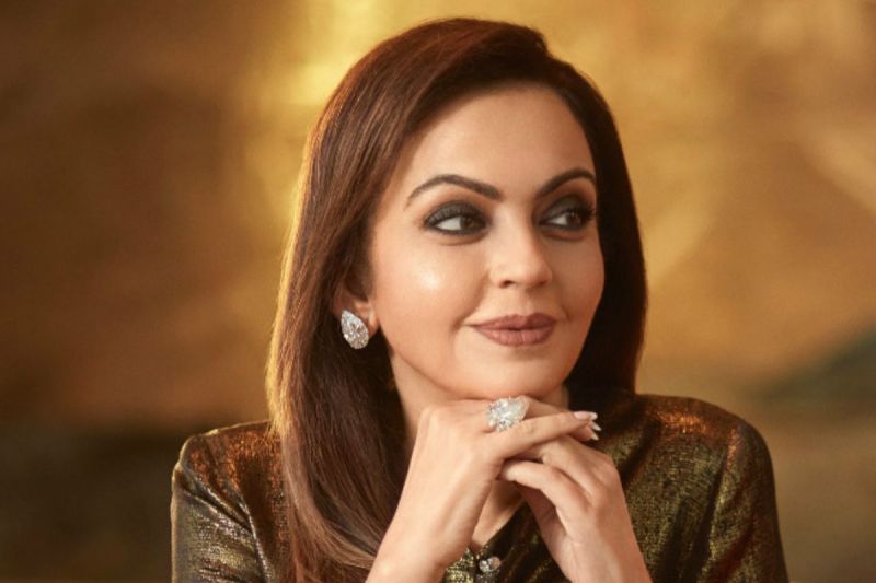 nita_ambani_wears_500_crore_necklace.jpg