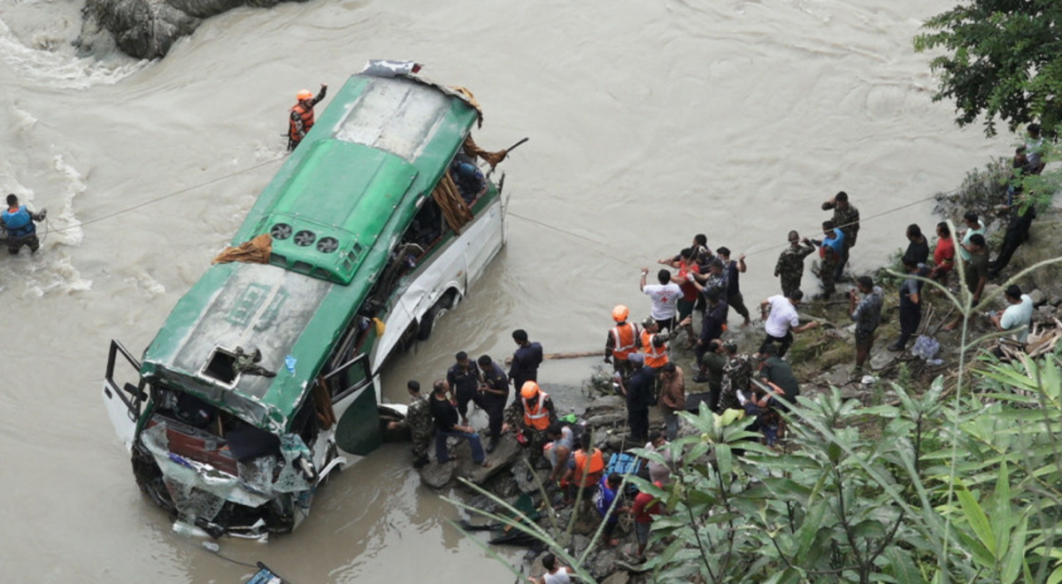 nepal_bus_plunges_into_river.jpg