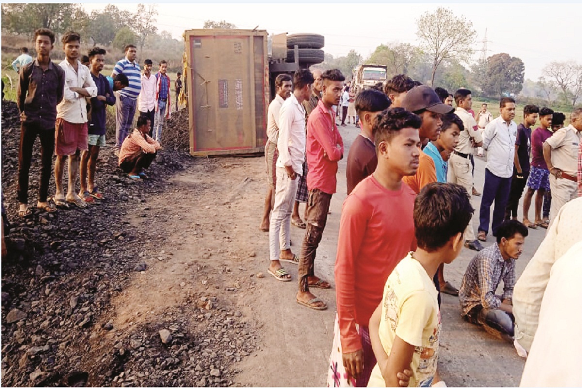 raigarh_road_accident.jpg