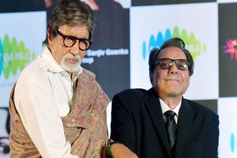 amitabh_bachchan_cryptic_post_actor_dharmendra_injured_leg_and_back_said_time_to_ask_for_time.jpg