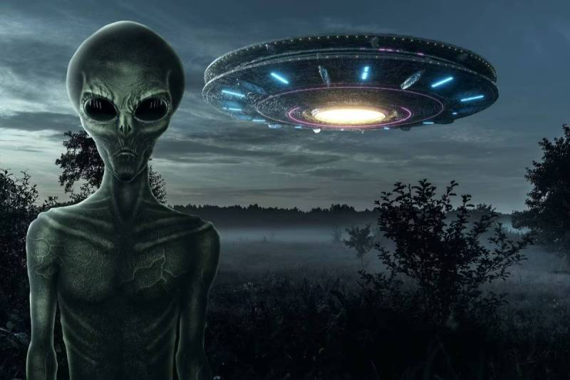 Aliens And UFO