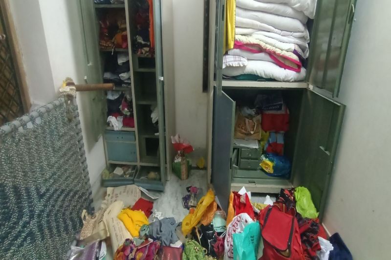 यहां चोर-लुटेरे बेखौफ, दिनदहाड़े जेवरात सहित 18 लाख का सामान चुराया