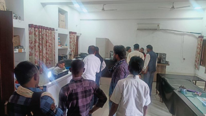 इस माह शासकीय अवकाश के दिन भी खुलेंगे दफ्तर, होगी जमीन की खरीदी-बिक्री और रजिस्ट्री