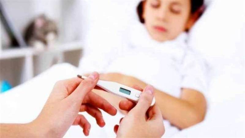 मौसम में उतार-चढ़ाव कर रहा है बीमार, 15 फीसदी बढ़ गए वायरल के मरीज