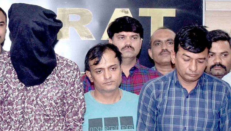 surat news : फाइनेंस प्रबंधक समेत तीन जनों को क्राइम ब्रांच ने पकड़ा