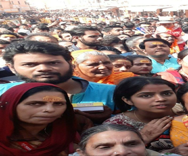 Ayodhya Live: भगवान राम को देख रोम-रोम हुआ रोमांचित, प्रेमाश्रुओं से भीगे भक्त