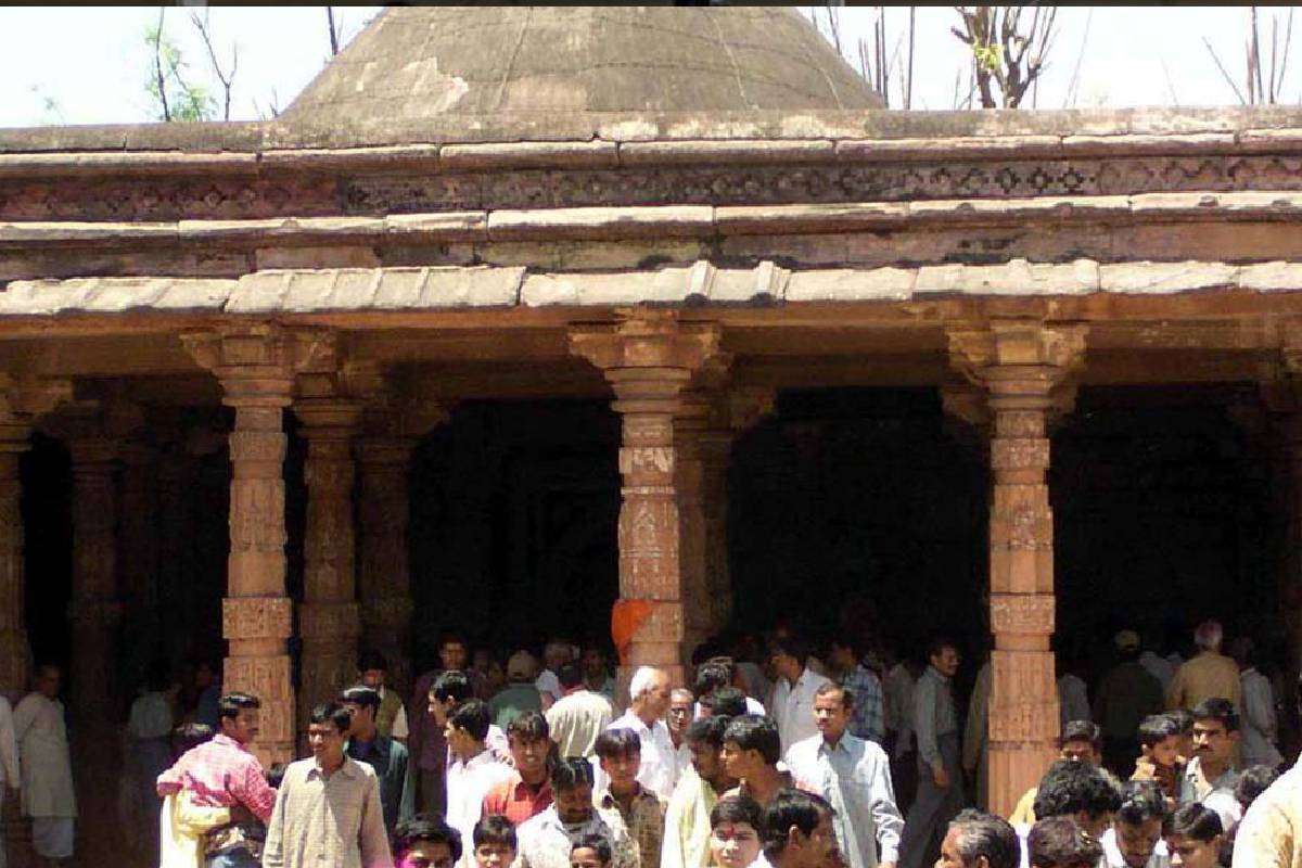 mosque_or_temple_mp_high_court_order_to_asi_survey_in_bhojshala_dhaar_1000_years_ago_historical_facts_know_all_detail_1.jpg