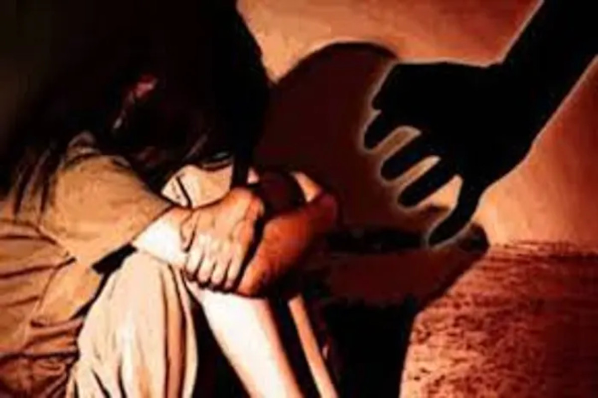Rajasthan News: 9 वर्षीय बालिका के साथ बस में बलात्कार, रात को हैंडपम्प पर पानी
भरने गई थी
