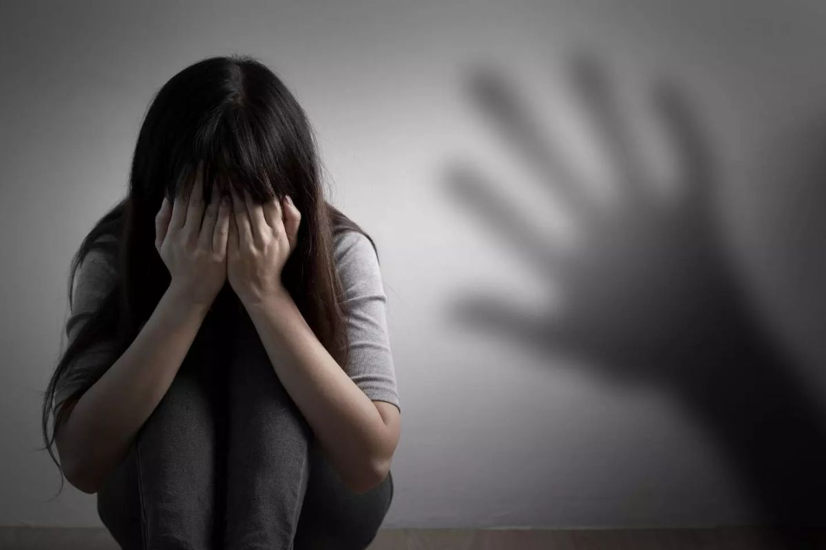 Seven people kidnapped and gang-raped a teenage girl during the Rath Utsav in Tamil Nadu.