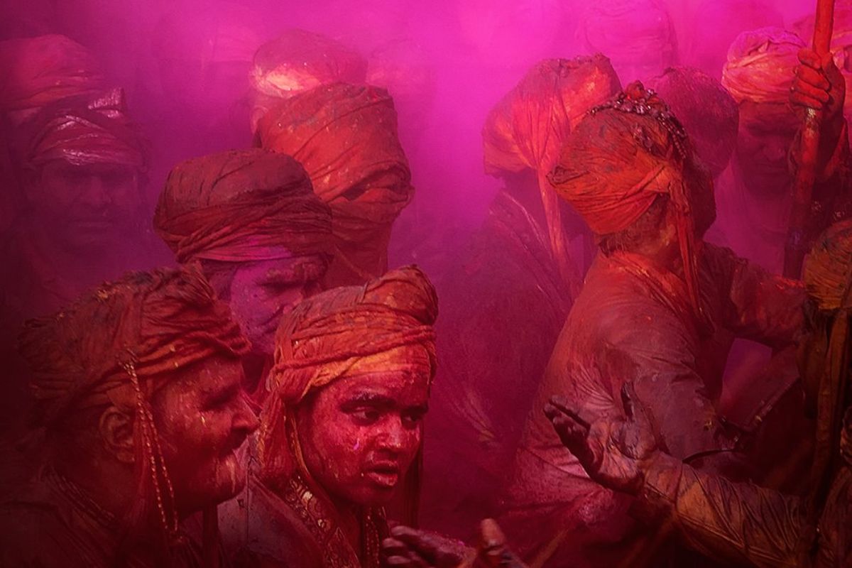 rajasthan-unique-tradition-is-celebrated-in-bharatpur-on-the-occasion-of-holi