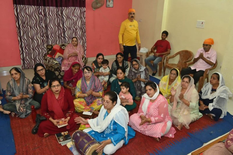 SSD Dham Seva Mandal family organized bhajan-kirtan