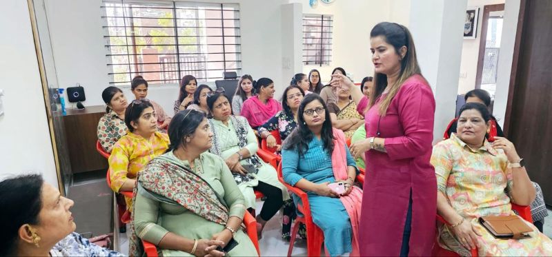 ‘होली पर ड्रायनेस से बचाएंगे स्किन पर बॉडी लोशन, बालों में नारियल तेल’